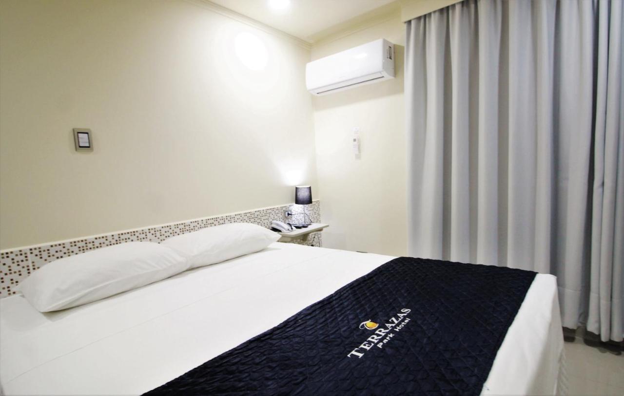 Terrazas Hotel Curitiba Extérieur photo